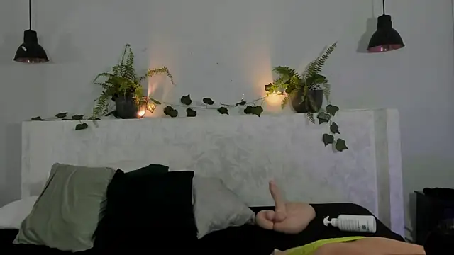 victoria flores1 online show from November 2025 12:53:02 AM