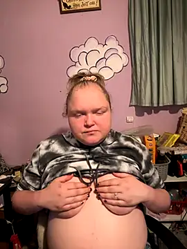 KadiSparkle online show from November 2025 11:53:02 PM