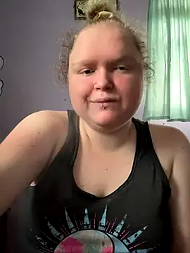 KadiSparkle online show from September 2025 03:40:02 PM