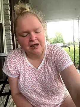 KadiSparkle online show from September 2025 12:45:02 PM