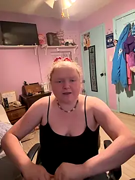 KadiSparkle online show from November 2025 01:42:02 AM