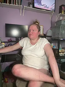 KadiSparkle online show from September 2025 08:45:02 PM