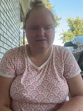 KadiSparkle online show from September 2025 10:38:02 PM