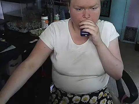 KadiSparkle online show from September 2025 02:08:01 PM