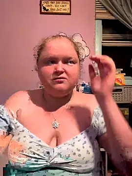 KadiSparkle online show from September 2025 02:39:01 AM