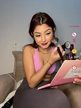 Snapshot of MarianaNinfa chatting on July 2026 11:26:02 PM MarianaNinfa online show from July 2026 11:26:02 PM