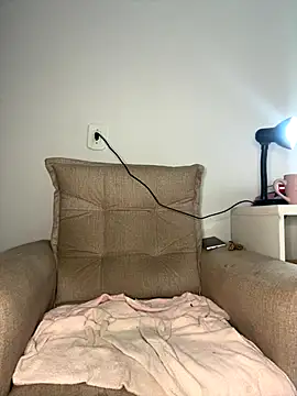 Snapshot of MarianaNinfa chatting on November 2025 01:17:01 AM MarianaNinfa online show from November 2025 01:17:01 AM