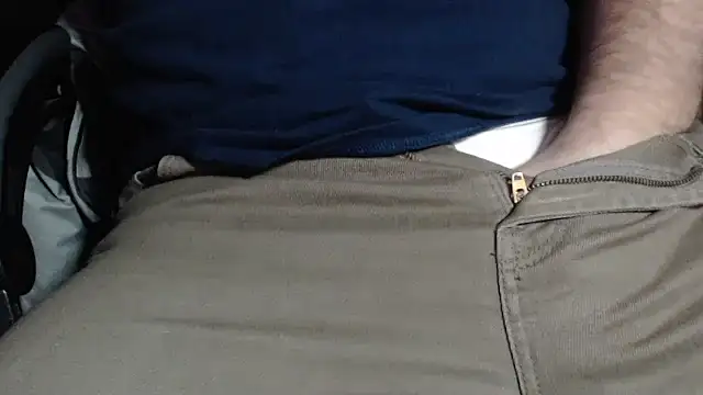 Snapshot of whitewagonsuck chatting on February 2026 11:46:01 PM whitewagonsuck online show from February 2026 11:46:01 PM