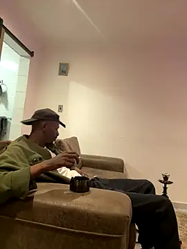 Snapshot of AllDayBbC chatting on November 2025 07:14:01 PM AllDayBbC online show from November 2025 07:14:01 PM