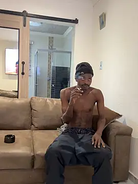 Snapshot of AllDayBbC chatting on October 2025 03:32:02 PM AllDayBbC online show from October 2025 03:32:02 PM