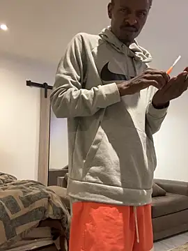 Snapshot of AllDayBbC chatting on November 2025 07:58:01 PM AllDayBbC online show from November 2025 07:58:01 PM