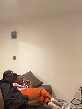 Snapshot of AllDayBbC chatting on November 2025 07:29:02 PM AllDayBbC online show from November 2025 07:29:02 PM