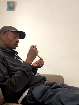 Snapshot of AllDayBbC chatting on December 2025 09:25:01 AM AllDayBbC online show from December 2025 09:25:01 AM