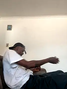 Snapshot of AllDayBbC chatting on December 2025 10:49:02 AM AllDayBbC online show from December 2025 10:49:02 AM