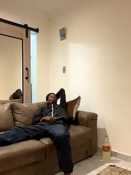 Snapshot of AllDayBbC chatting on November 2025 04:54:01 PM AllDayBbC online show from November 2025 04:54:01 PM