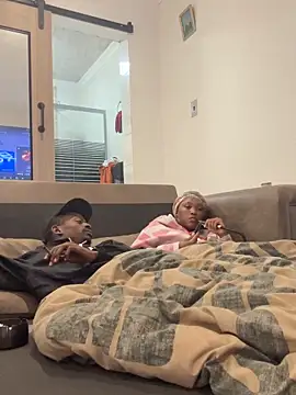 Snapshot of AllDayBbC chatting on November 2025 09:57:01 AM AllDayBbC online show from November 2025 09:57:01 AM