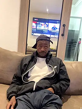 Snapshot of AllDayBbC chatting on October 2025 11:09:01 AM AllDayBbC online show from October 2025 11:09:01 AM