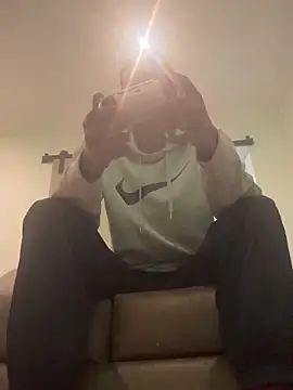 Snapshot of AllDayBbC chatting on November 2025 08:20:01 PM AllDayBbC online show from November 2025 08:20:01 PM