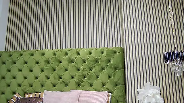 Snapshot of LunaHart chatting on November 2025 02:07:02 PM LunaHart online show from November 2025 02:07:02 PM