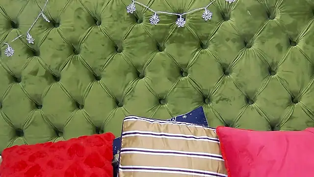 Snapshot of LunaHart chatting on January 2026 07:09:01 PM LunaHart online show from January 2026 07:09:01 PM