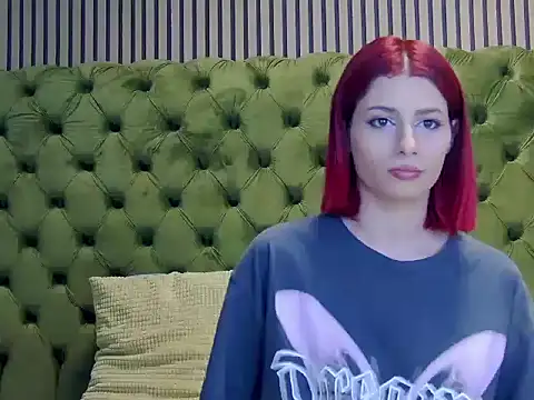 Snapshot of LunaHart chatting on February 2026 07:27:01 AM LunaHart online show from February 2026 07:27:01 AM