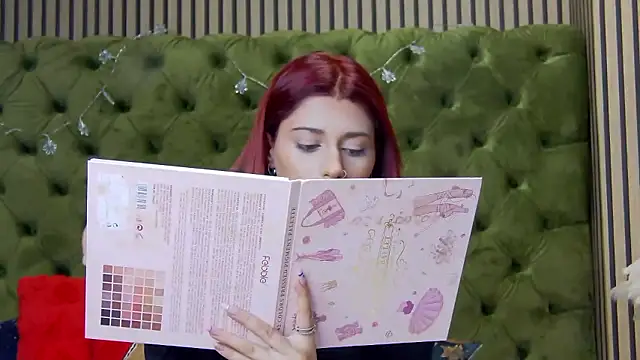 Snapshot of LunaHart chatting on January 2026 05:42:01 PM LunaHart online show from January 2026 05:42:01 PM