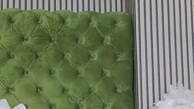 Snapshot of LunaHart chatting on February 2026 12:47:02 PM LunaHart online show from February 2026 12:47:02 PM