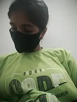 Sexey-Puja online show from September 2025 04:57:02 PM