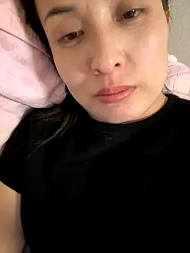 Freda-baby online show from November 2025 05:27:01 PM