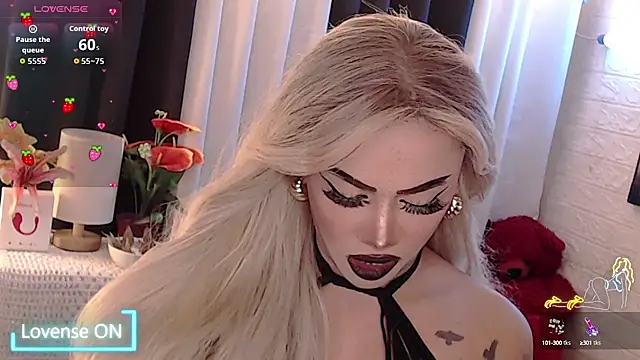 Snapshot of Your_valentina_goddess chatting on October 2025 09:48:01 PM Your valentina goddess online show from October 2025 09:48:01 PM