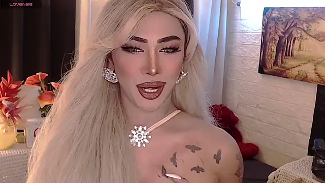 Snapshot of Your_valentina_goddess chatting on September 2025 12:39:02 AM Your valentina goddess online show from September 2025 12:39:02 AM