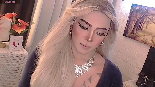 Snapshot of Your_valentina_goddess chatting on September 2025 02:59:01 AM Your valentina goddess online show from September 2025 02:59:01 AM
