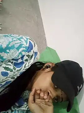 Snapshot of Sexey-Komal chatting on October 2025 05:17:01 PM Sexey-Komal online show from October 2025 05:17:01 PM