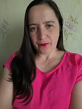 Snapshot of EvelinCutex chatting on May 2026 06:22:01 AM EvelinCutex online show from May 2026 06:22:01 AM