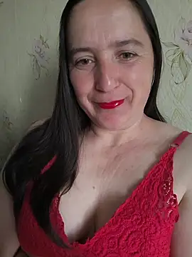 Snapshot of EvelinCutex chatting on May 2026 07:02:02 AM EvelinCutex online show from May 2026 07:02:02 AM