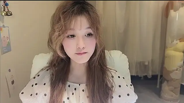 FuFu-puff online show from October 2025 12:17:02 PM