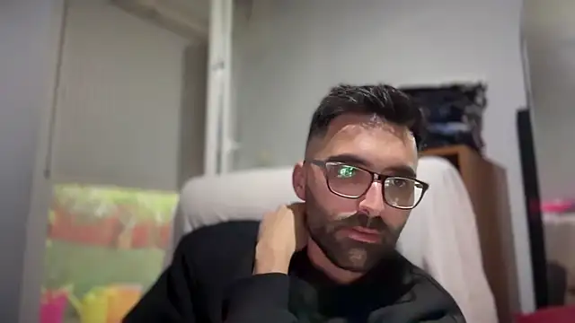 Alicante34 online show from November 2025 12:26:01 PM