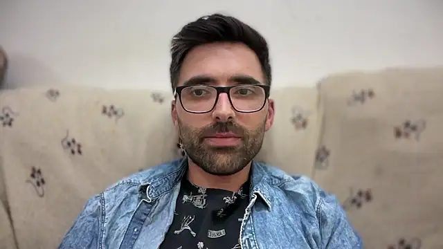 Snapshot of Alicante34 chatting on October 2025 02:13:02 AM Alicante34 online show from October 2025 02:13:02 AM