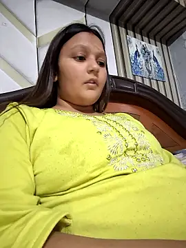 Anushka14321 online show from January 2026 04:23:01 PM