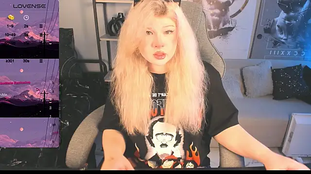 Snapshot of LilithNelson chatting on October 2025 05:45:02 PM LilithNelson online show from October 2025 05:45:02 PM