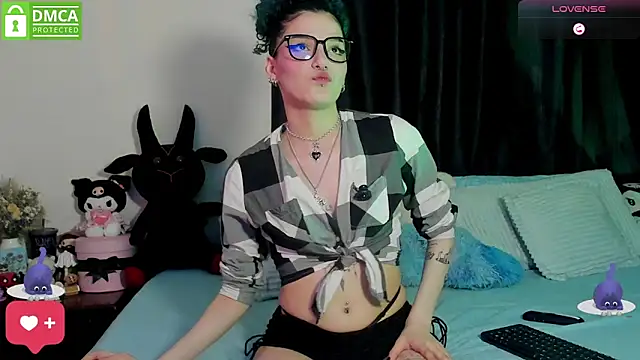 Bluedarkelf888 online show from December 2025 10:11:02 PM