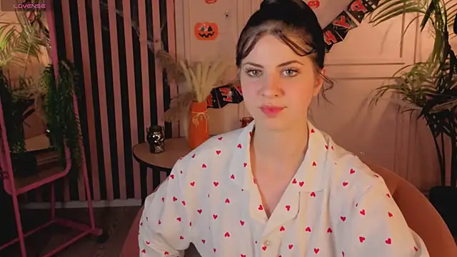 Wander Waves online show from November 2025 08:46:02 PM