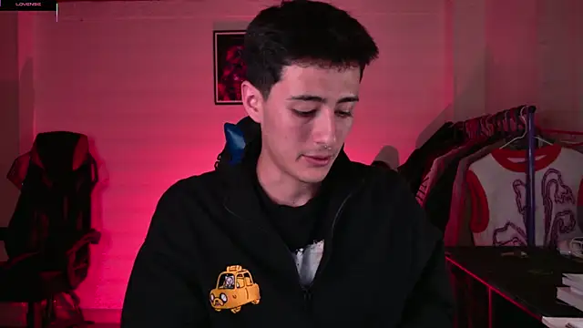 Snapshot of Jeremias_miller chatting on December 2025 11:31:02 PM Jeremias miller online show from December 2025 11:31:02 PM