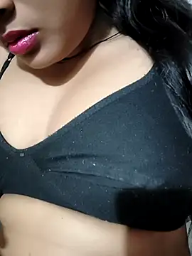 RAYI Queen 2 online show from January 2026 06:33:01 PM