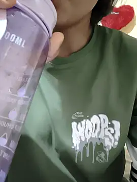 RAYI Queen 2 online show from February 2026 09:47:02 PM