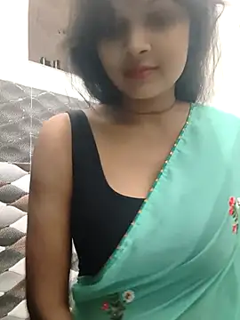 RAYI Queen 2 online show from October 2025 06:07:02 PM