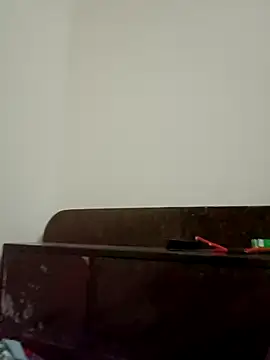 RAYI Queen 2 online show from October 2025 12:48:02 PM