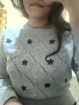 RAYI Queen 2 online show from November 2025 08:02:02 AM