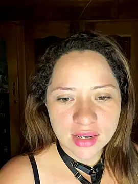 Snapshot of sabrossa chatting on October 2025 04:13:01 AM sabrossa online show from October 2025 04:13:01 AM