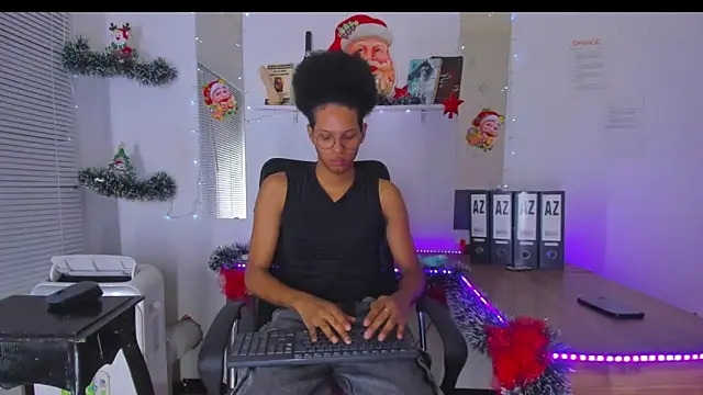 Snapshot of DEAMOL chatting on December 2025 06:34:02 PM DEAMOL online show from December 2025 06:34:02 PM